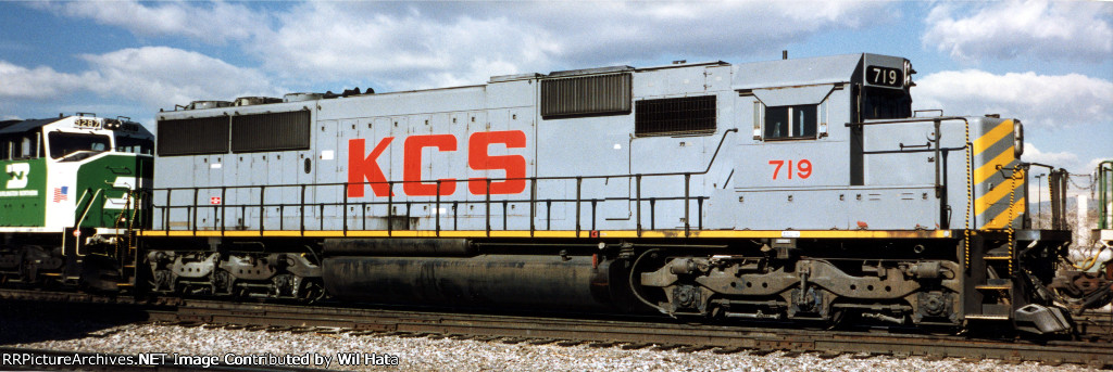 KCS SD60 719